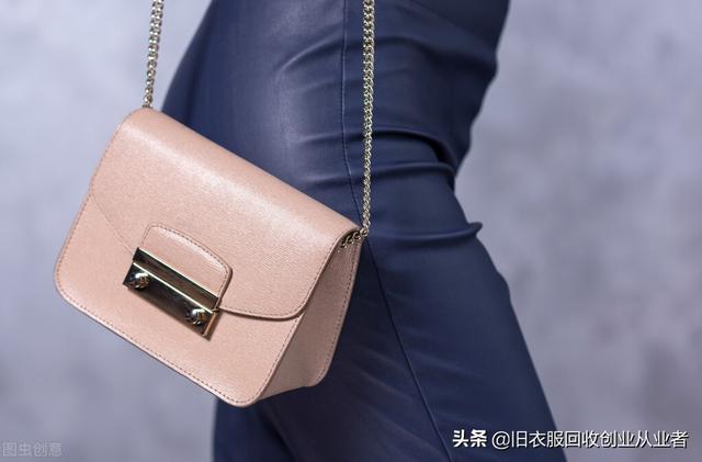 600元回收的一吨旧包转手就赚1.5万,旧包回收蕴藏着哪些商机插图6 600元回收的一吨旧包转手就赚1.5万,旧包回收蕴藏着哪些商机插图6